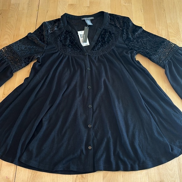 Chelsea & Theodore Tops - NWT Chelsea & Theodore black blouse, size small